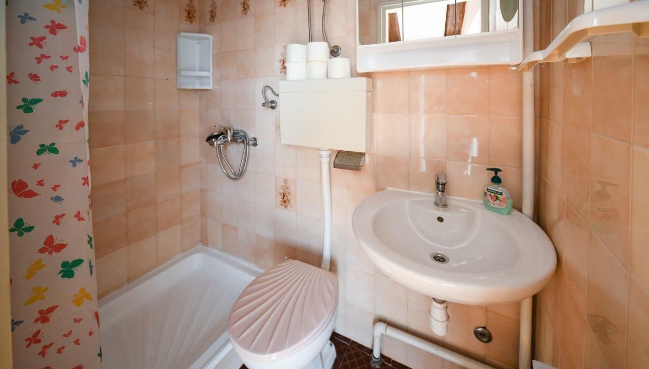 Apartments Bazilika Novalja Eksteriør billede