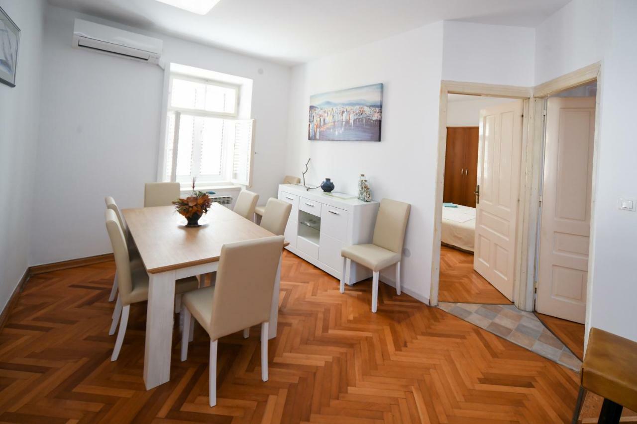 Apartments Bazilika Novalja Eksteriør billede