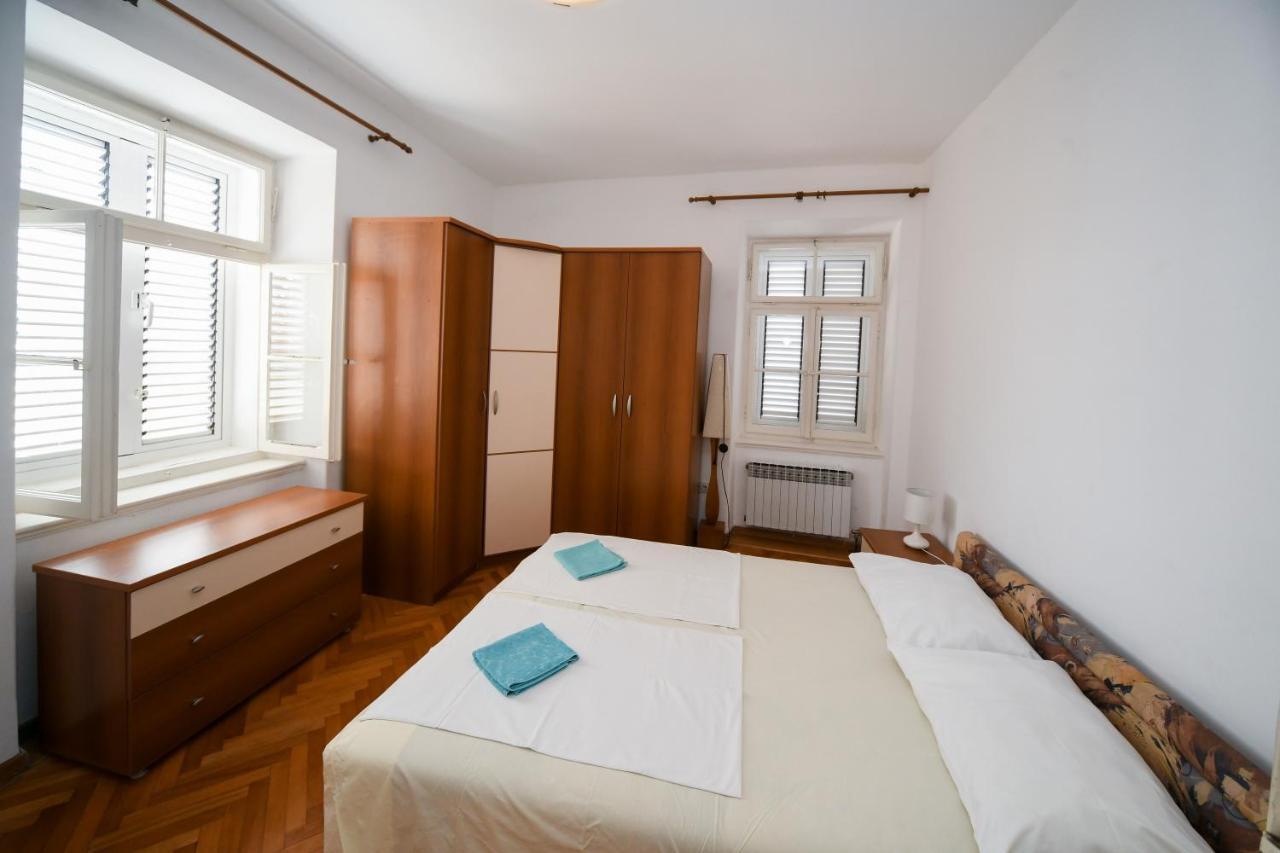 Apartments Bazilika Novalja Eksteriør billede